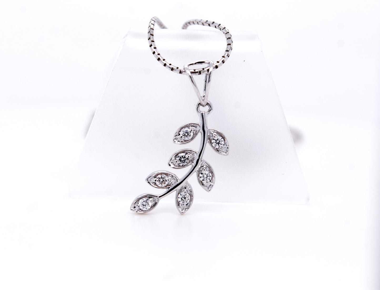 Diamond Leaves Pendant