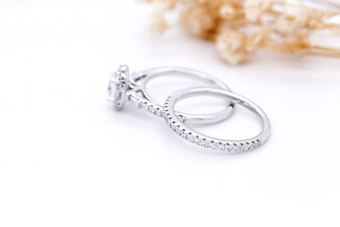 Oval-Cut Diamond Engagement Ring Set