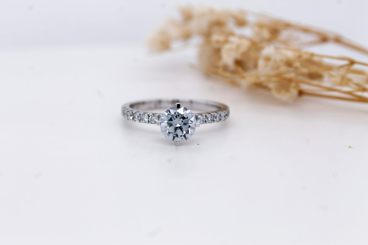 Diamond Solitair Engagement Ring