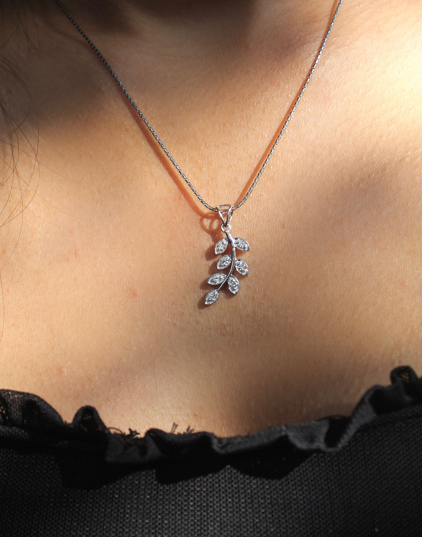 Diamond Leaves Pendant