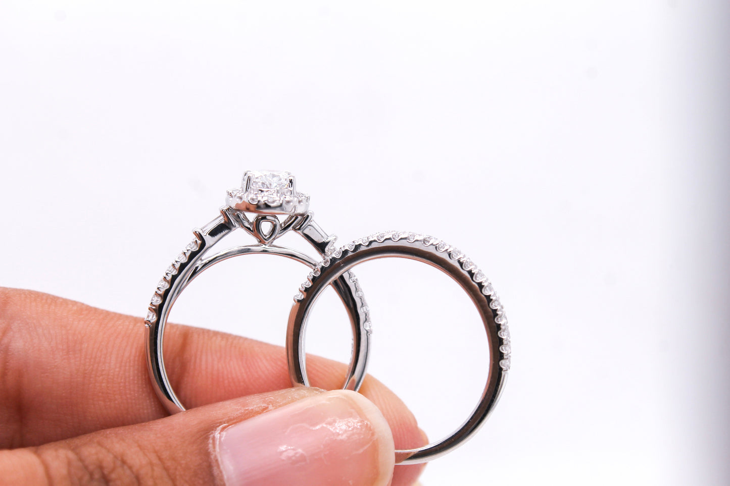 Oval-Cut Diamond Engagement Ring Set
