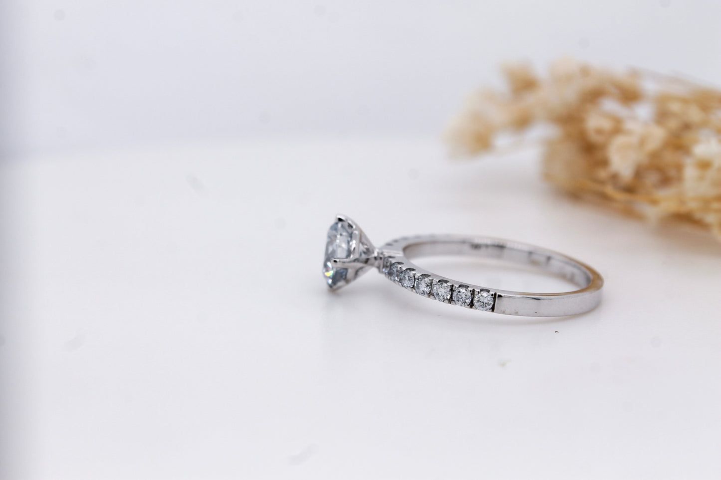 Diamond Solitair Engagement Ring