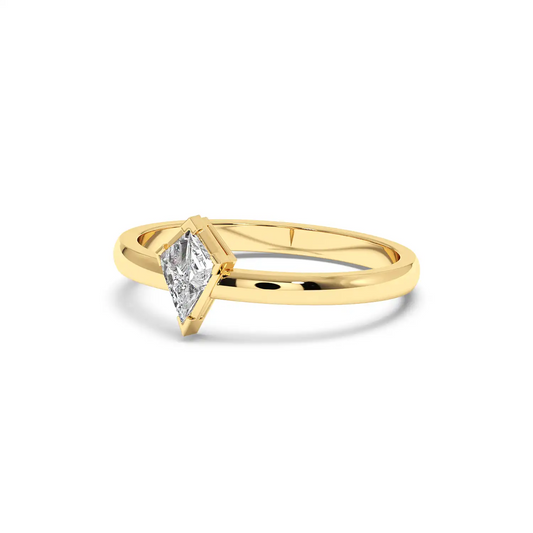 Solitaire Ring - Kite